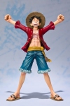 One Piece Zero Figuarts Luffy New World figurine
                  Bandai